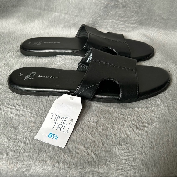 Time‎ And Tru Sandals Womens Size 8 1/2 Black Slip On Open Toe Shoes - Picture 1 of 8